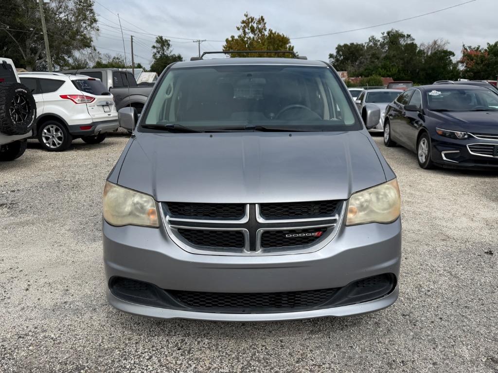 2013 Dodge Grand Caravan - $8,995