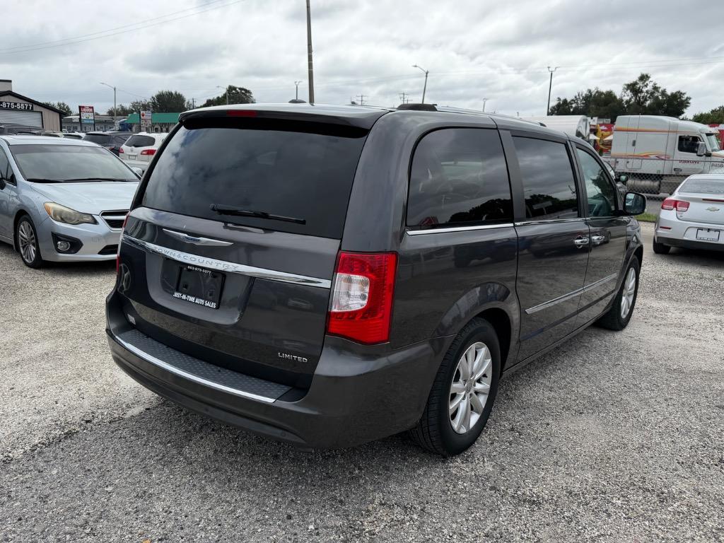2015 Chrysler Town And Country