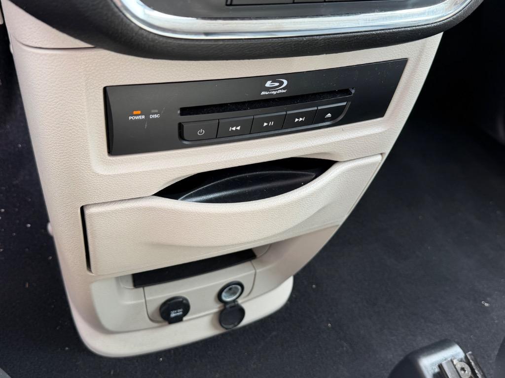 2015 Chrysler Town And Country