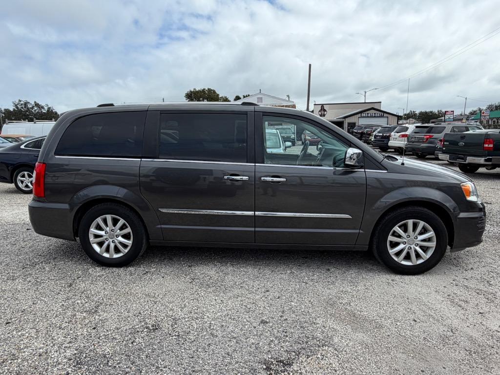2015 Chrysler Town And Country