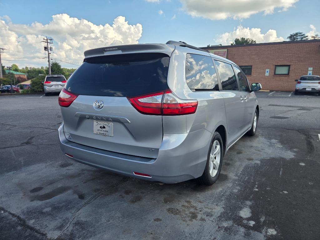 2017 Toyota Sienna