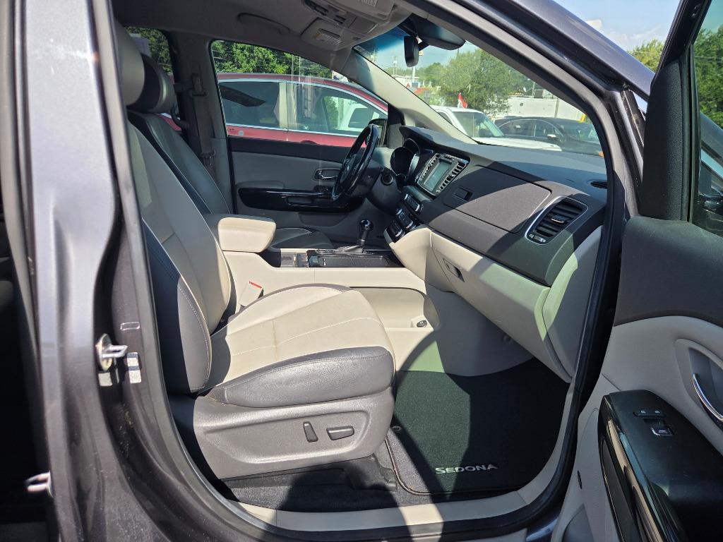 2016 Kia Sedona