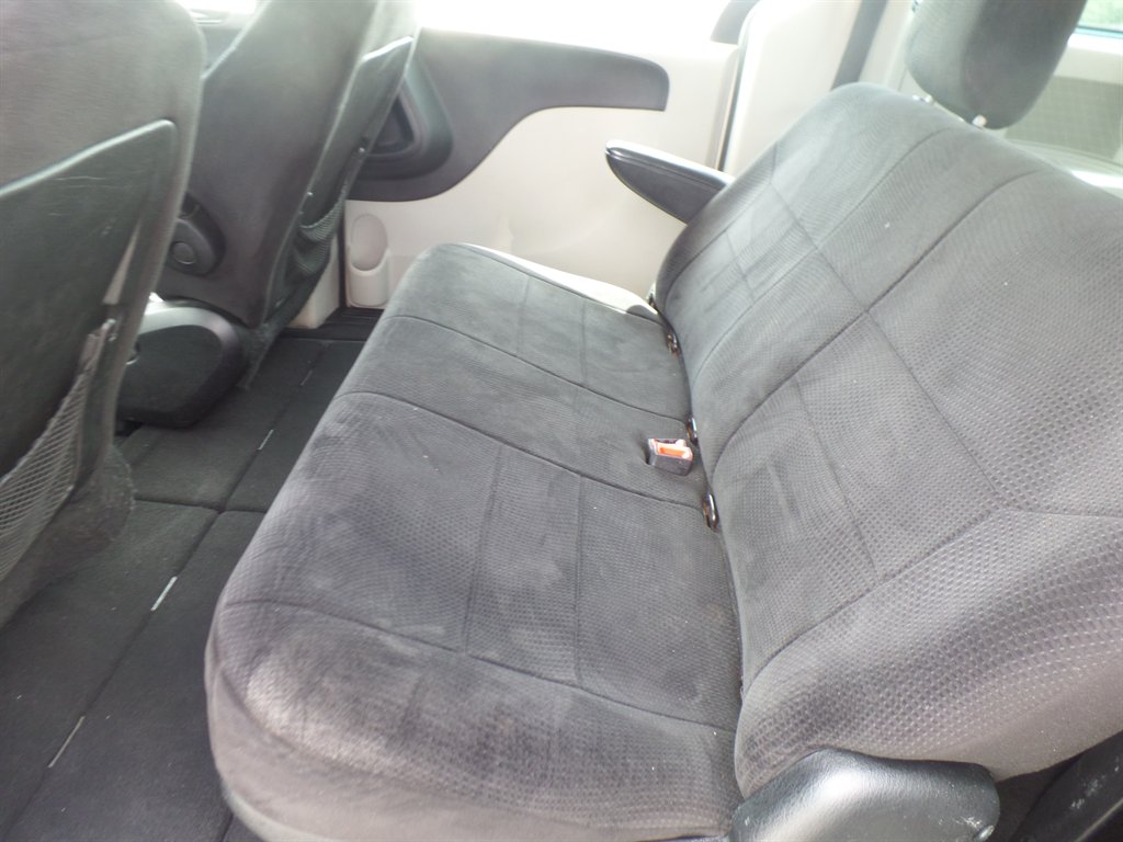 2014 Dodge Grand Caravan SE photo