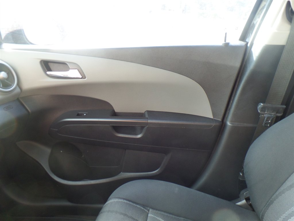 2015 Chevrolet Sonic - $7,495