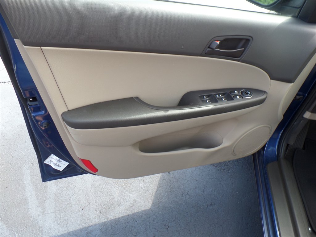 2012 Hyundai Elantra - $8,995