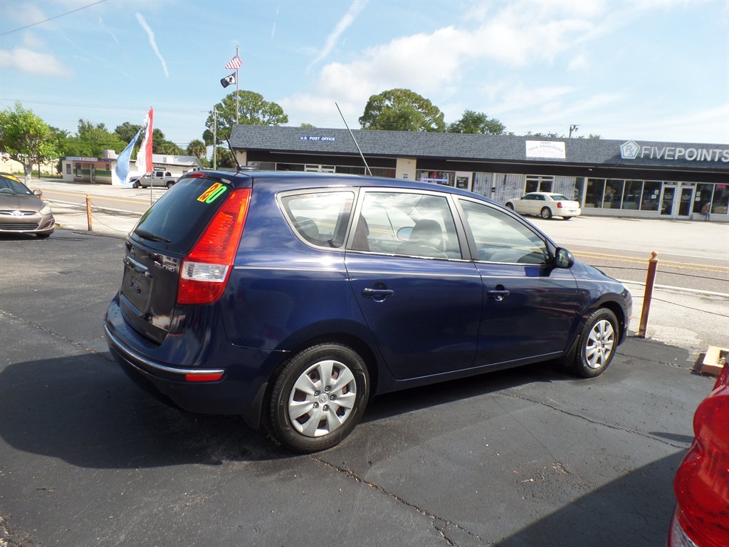 2012 Hyundai Elantra - $8,995