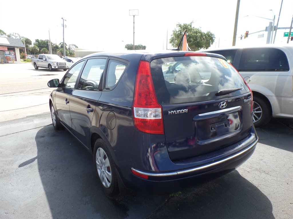 2012 Hyundai Elantra - $8,995