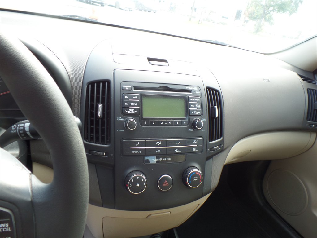 2012 Hyundai Elantra - $8,995