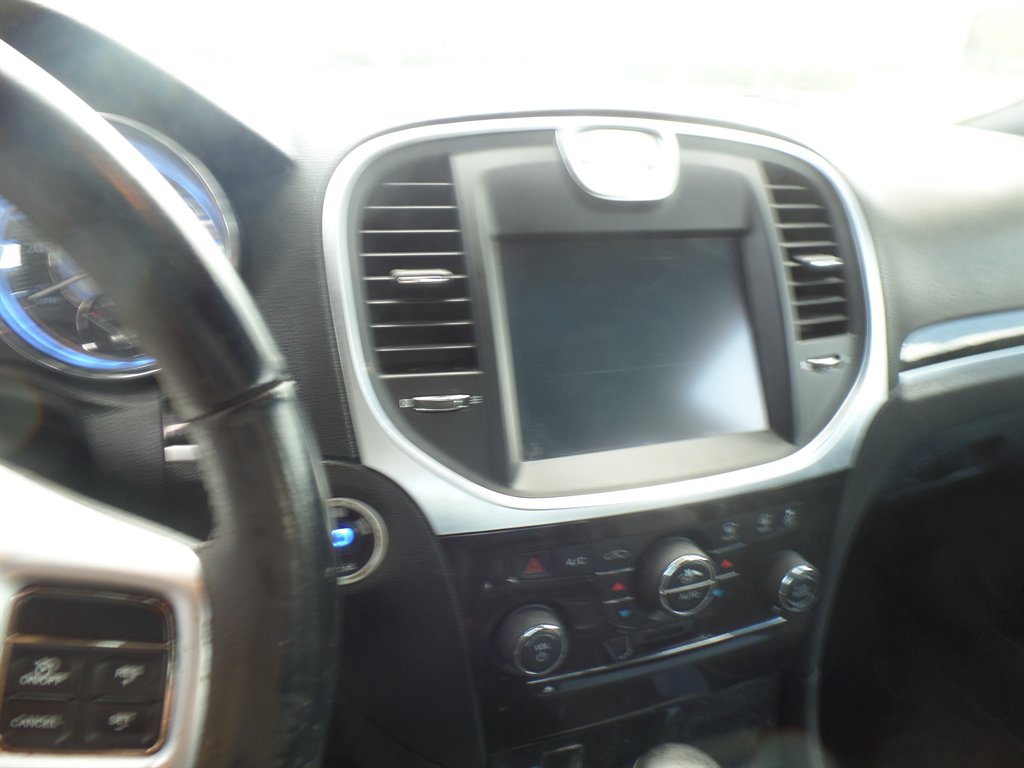 2011 Chrysler 300 Limited photo