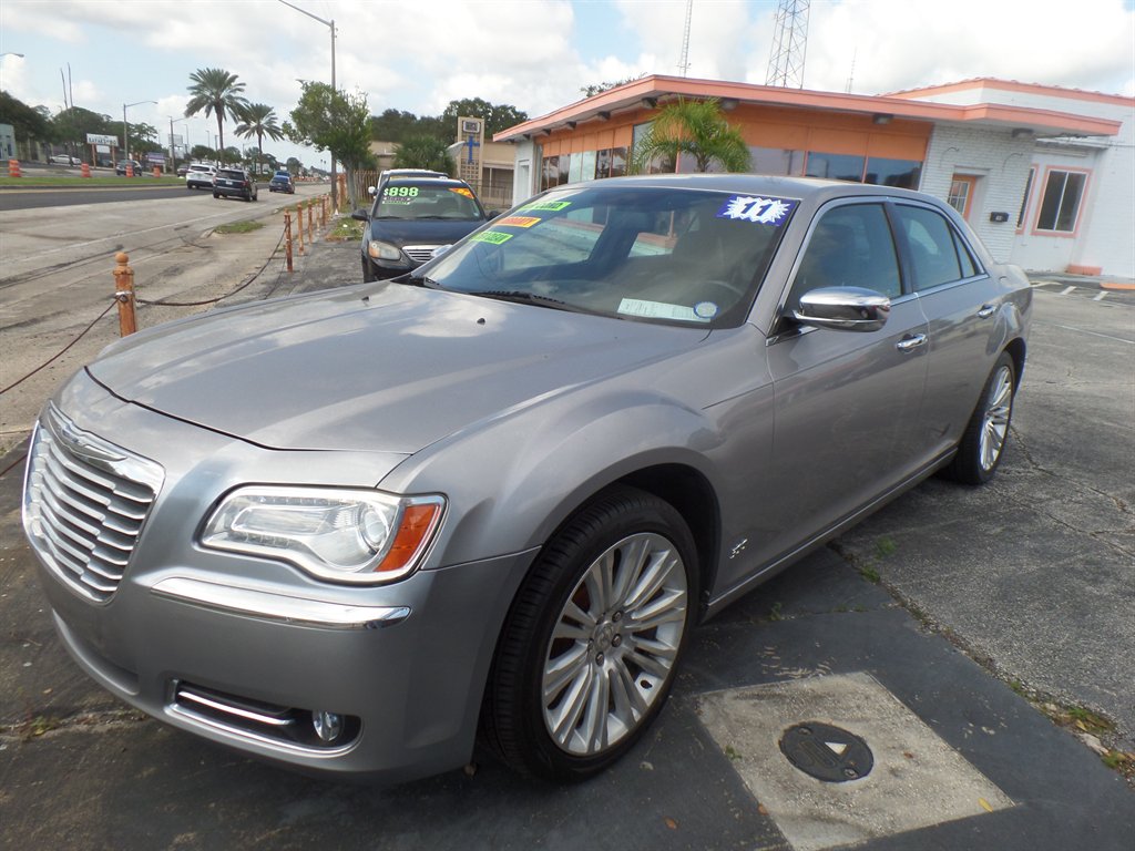 2011 Chrysler 300 Limited photo