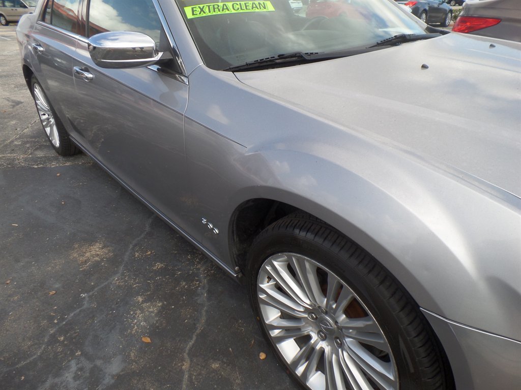 2011 Chrysler 300 Limited photo