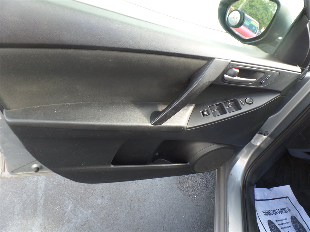 2013 MAZDA MAZDA3 - $6,995