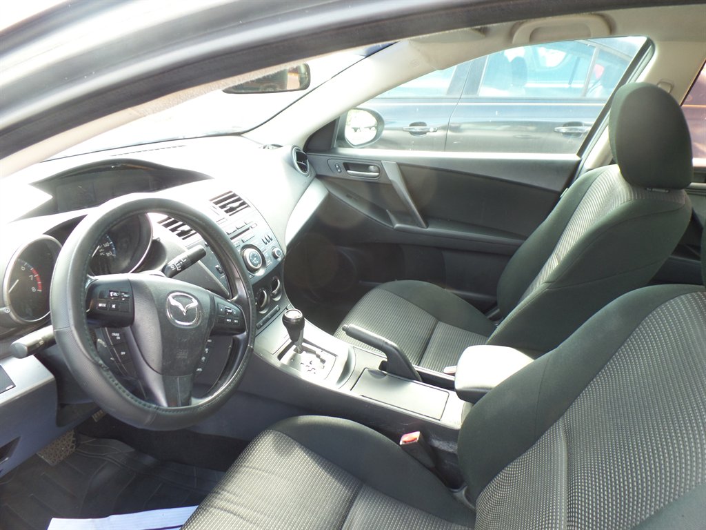 2013 MAZDA MAZDA3 - $6,995