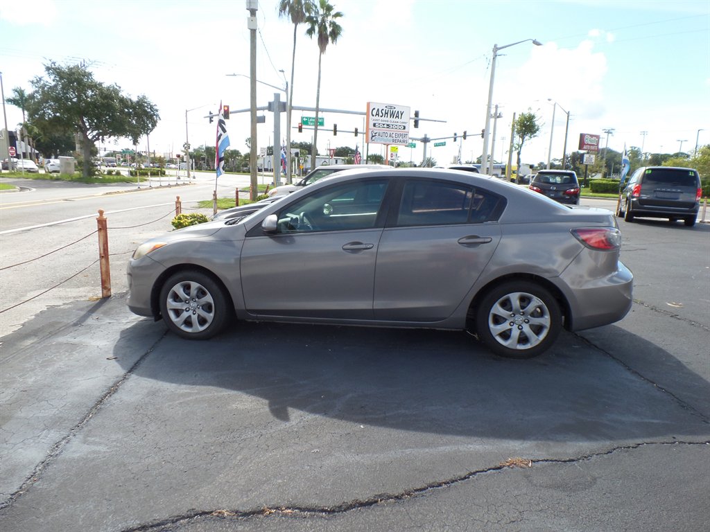 2013 MAZDA MAZDA3 - $6,995