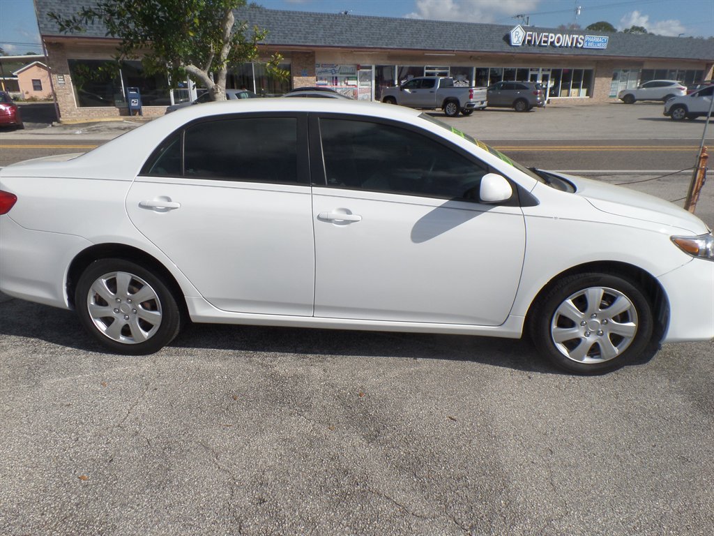 2012 Toyota Corolla L photo