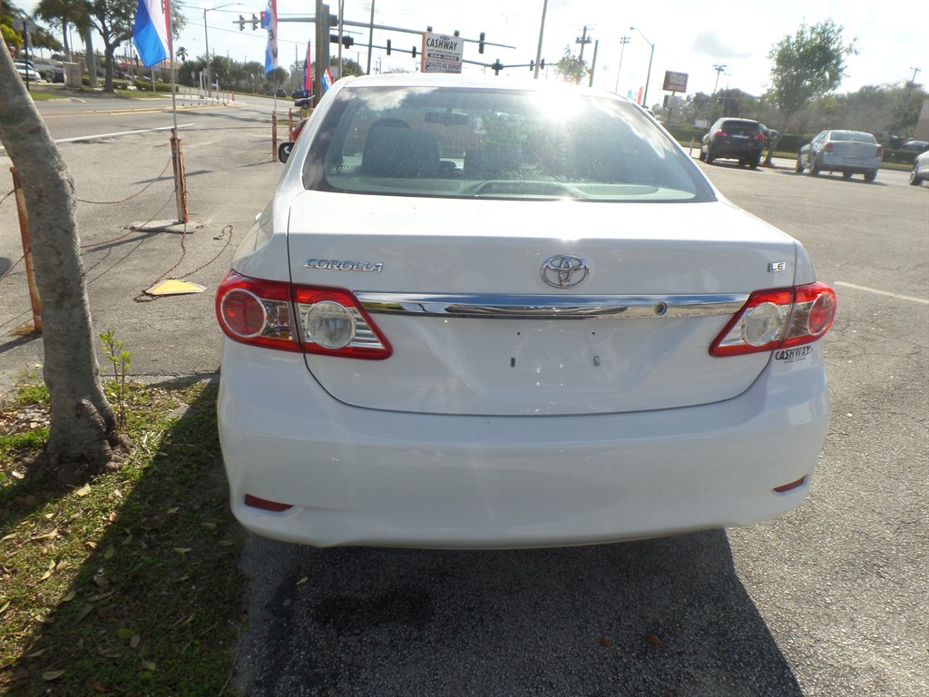 2012 Toyota Corolla L photo