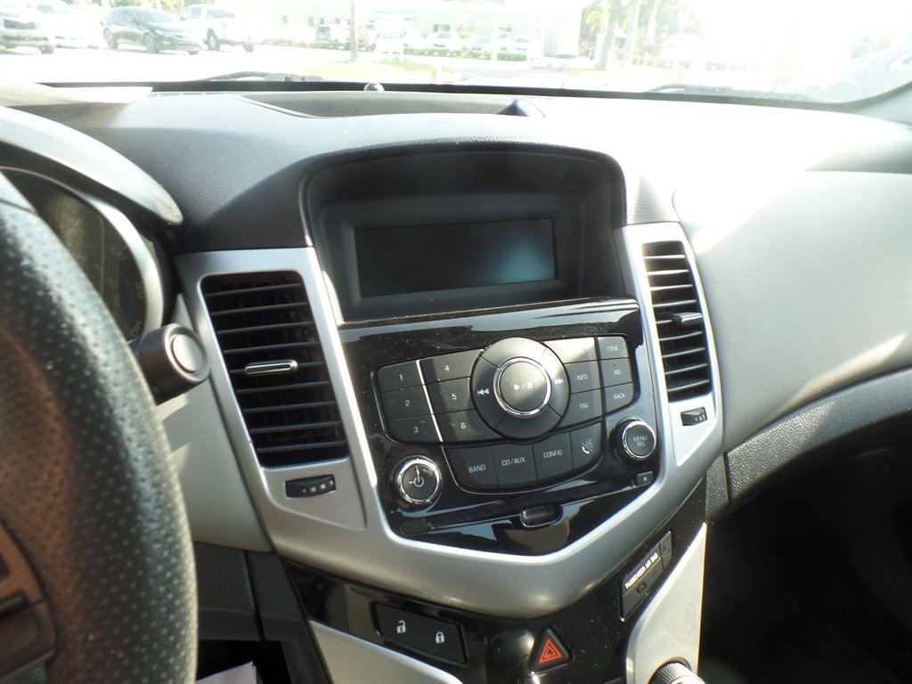 2014 Chevrolet Cruze - $6,995