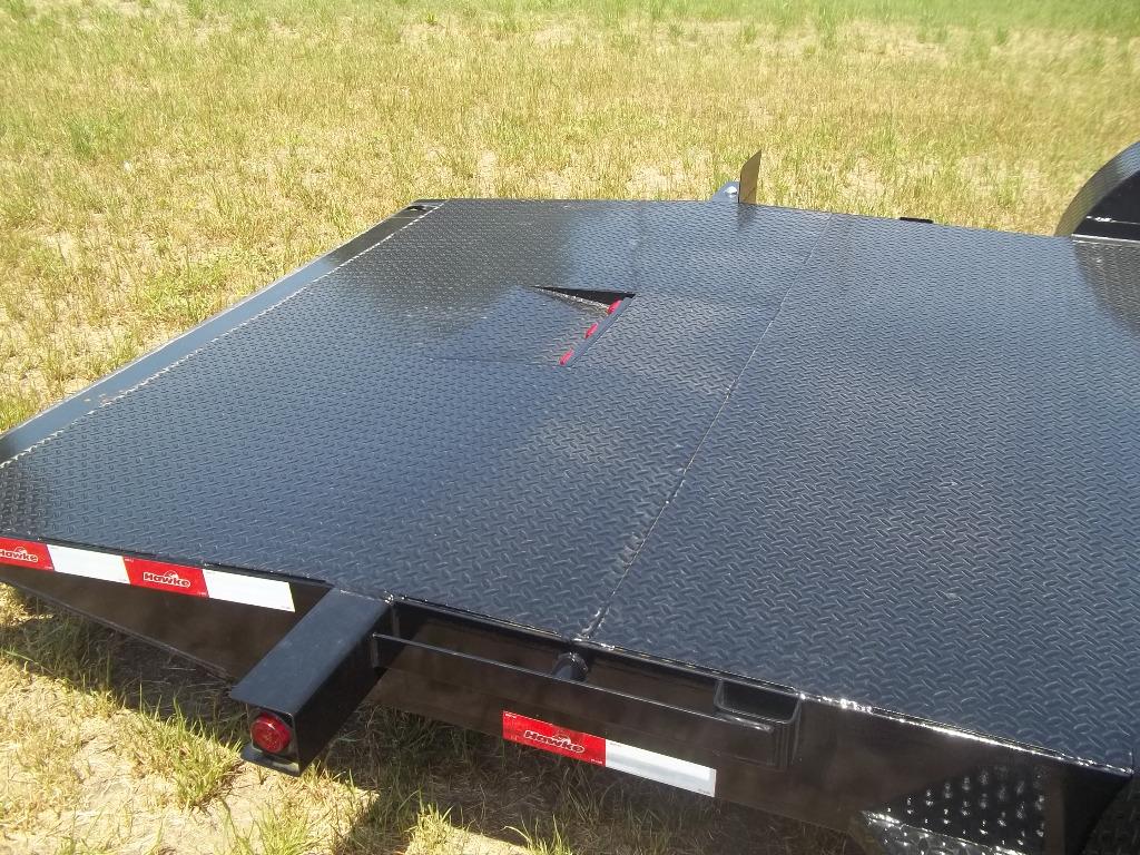 2022 hawke 20 ft hawke 15k tilt - $10,495