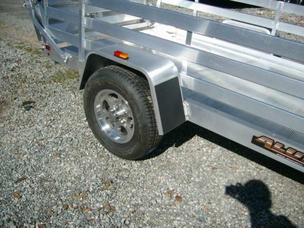 2023 Aluma Aluma - $4,395
