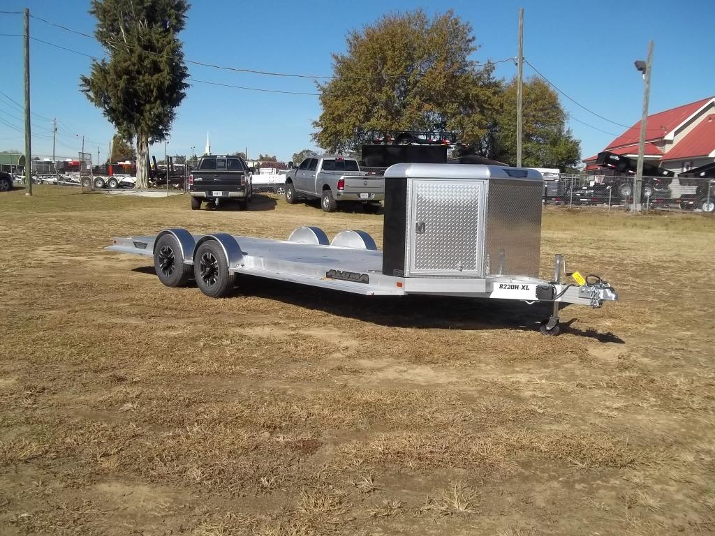 2023 aluma 8222 H executive series - $16,995