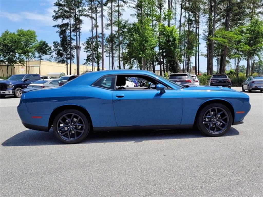 2023 Chrysler 300 - $34,399
