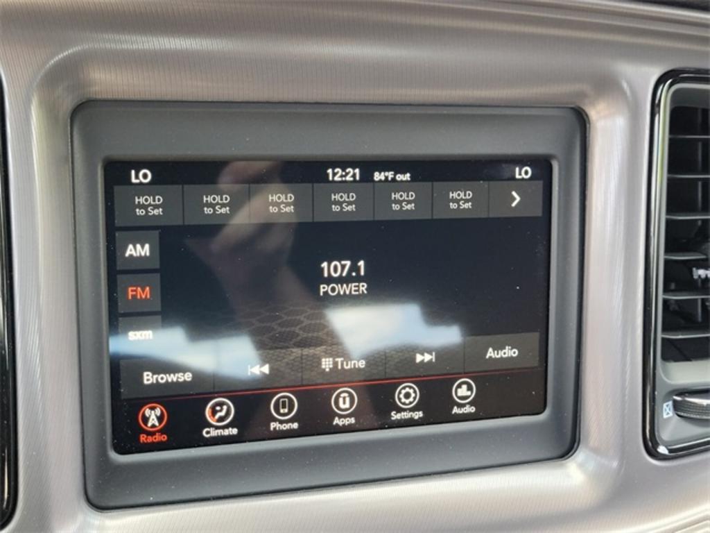 2023 Chrysler 300 - $34,399