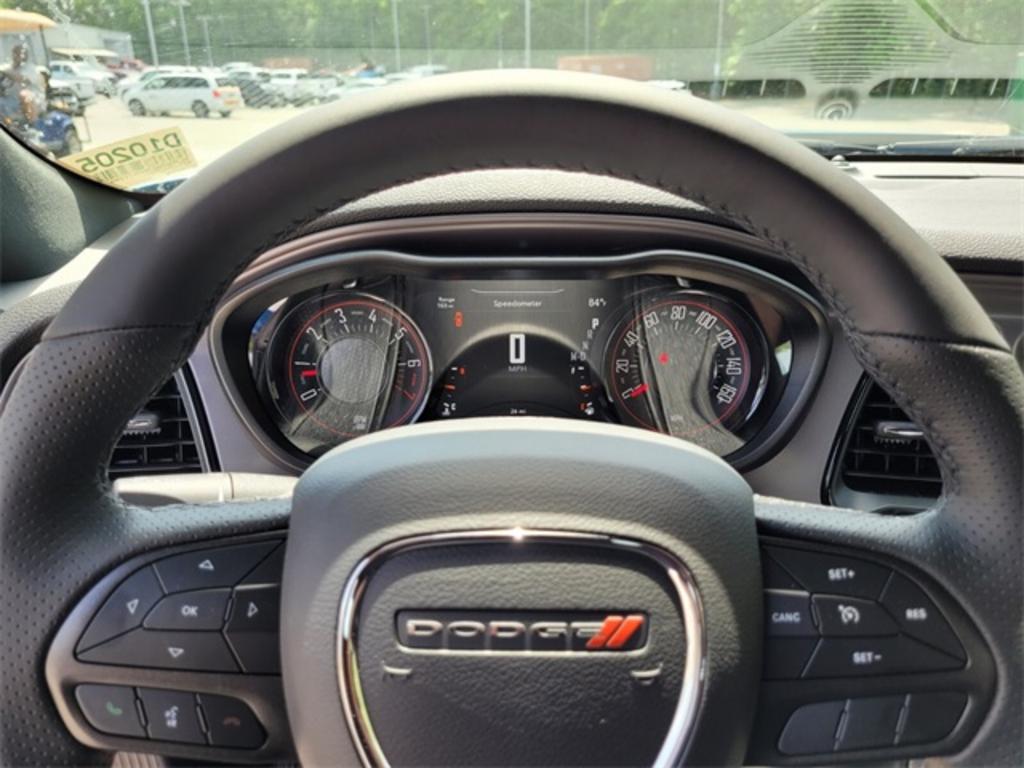 2023 Chrysler 300 - $34,399