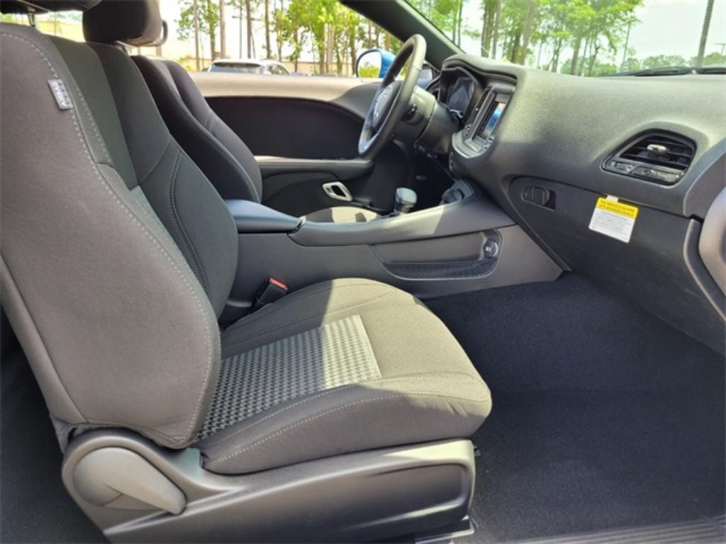 2023 Chrysler 300 - $34,399