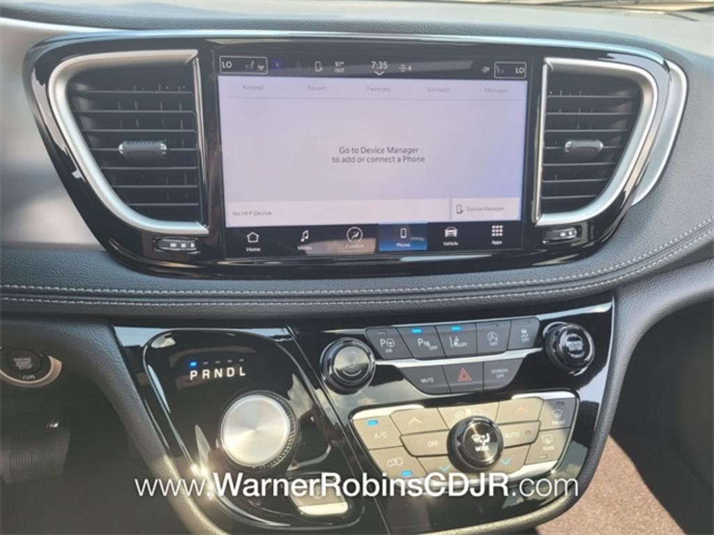 2023 Chrysler Pacifica Touring L photo 21