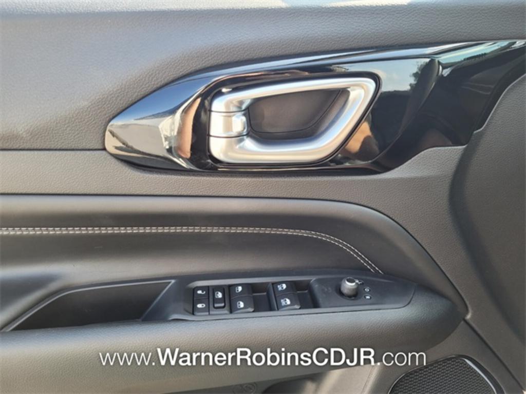 2023 Jeep Compass - $37,442
