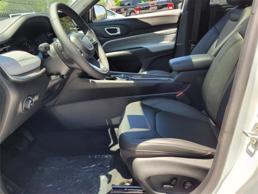 2023 Jeep Compass - $37,113