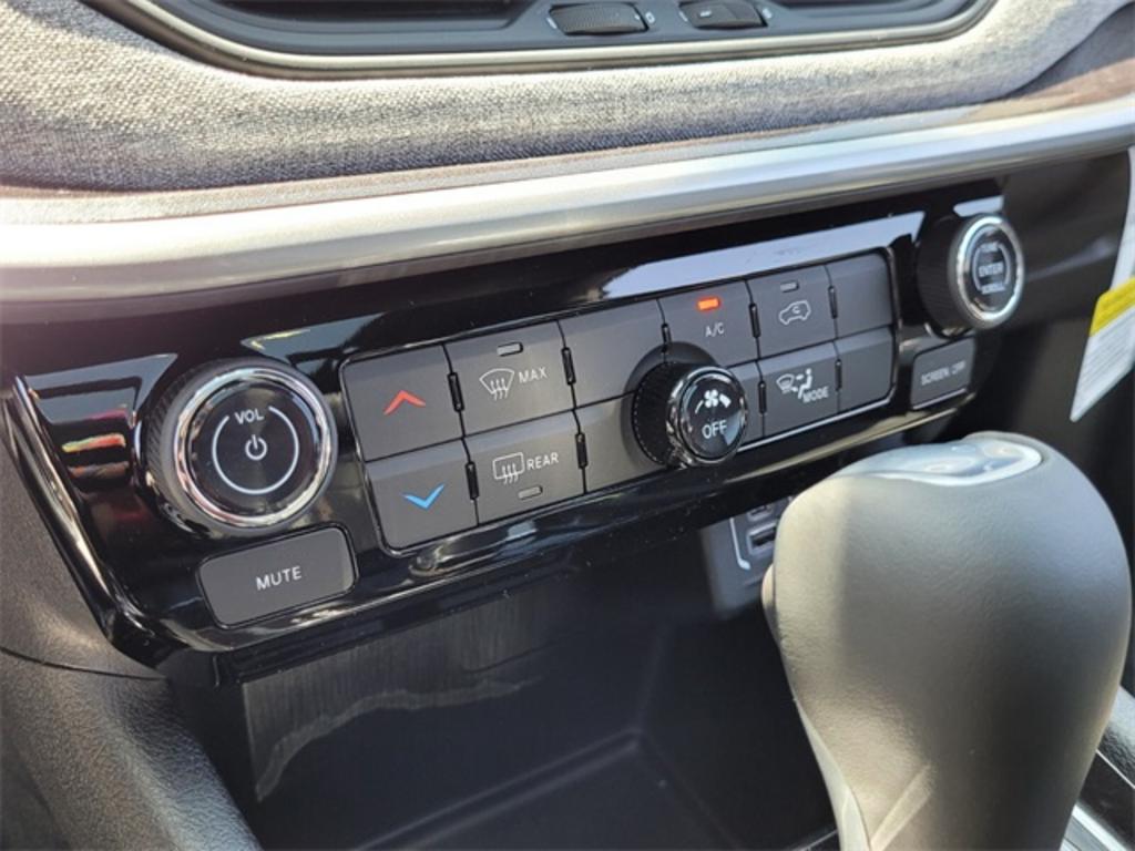 2023 Jeep Compass - $37,113