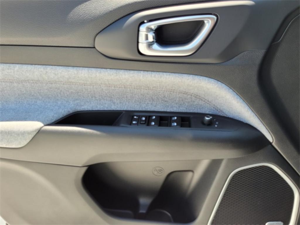 2023 Jeep Compass - $37,113