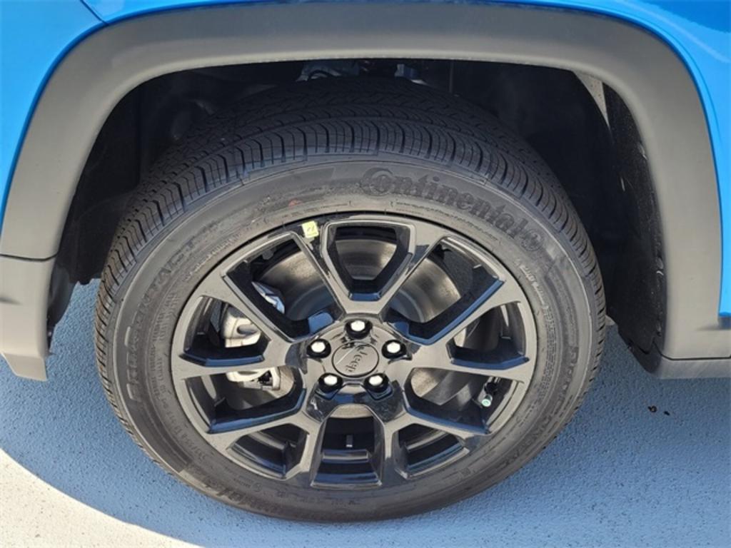 2023 Jeep Compass - $34,733