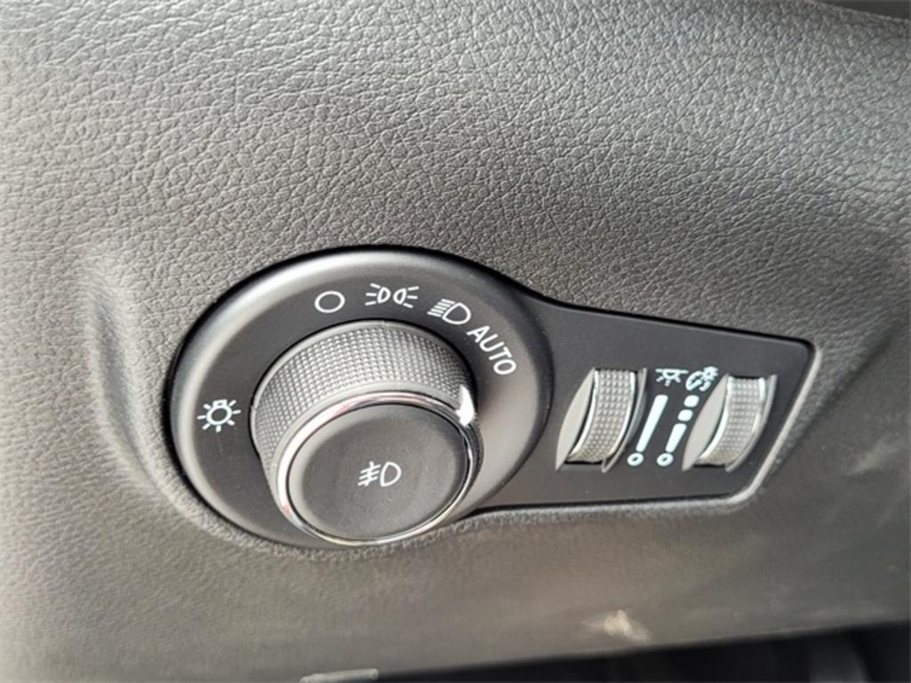 2023 Jeep Compass - $35,486