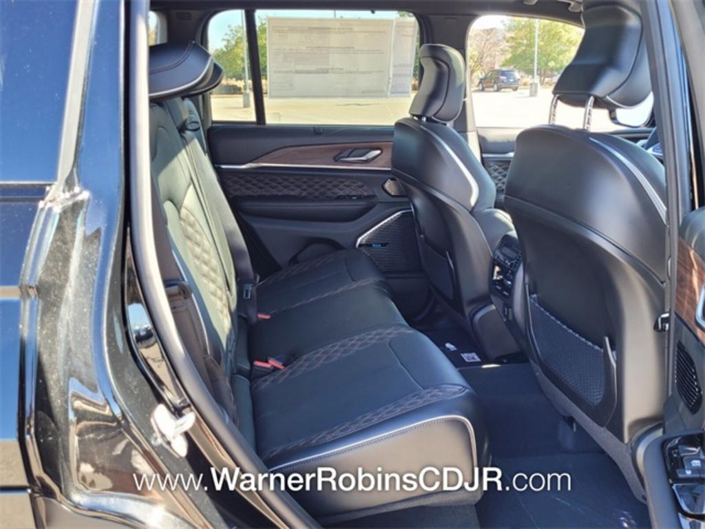 2023 Jeep Cherokee - $73,781