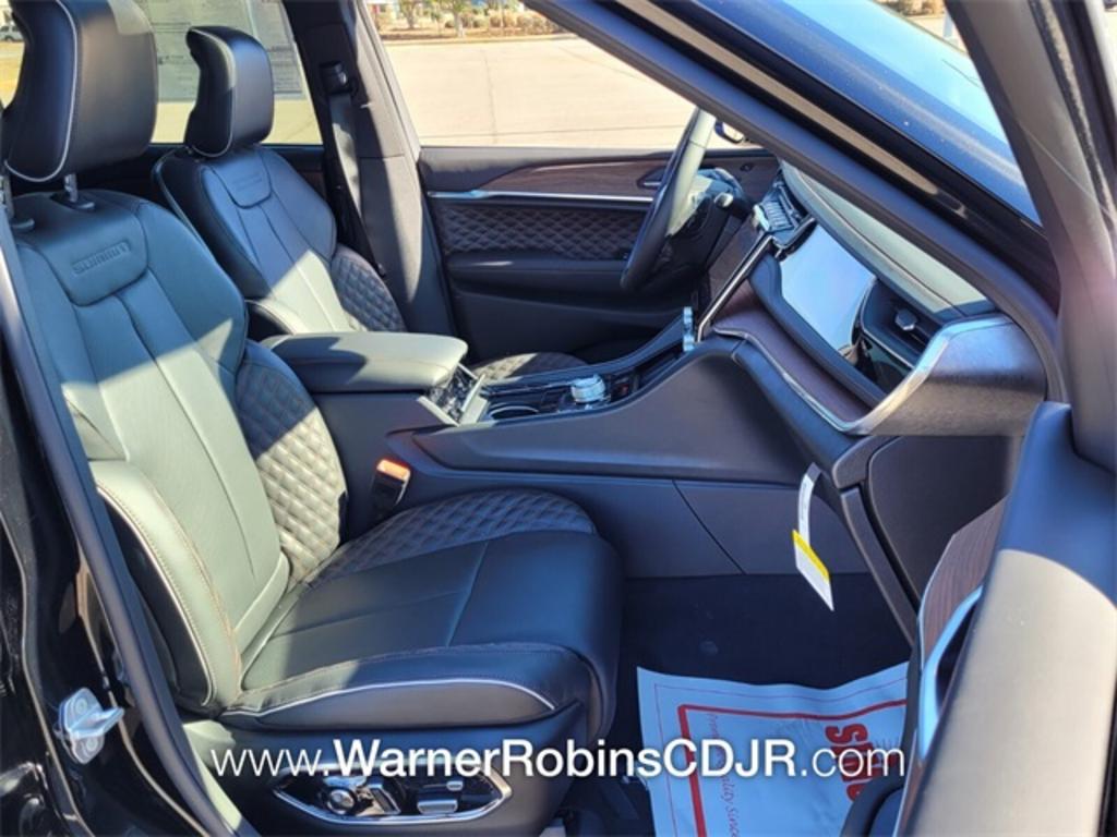 2023 Jeep Cherokee - $73,781