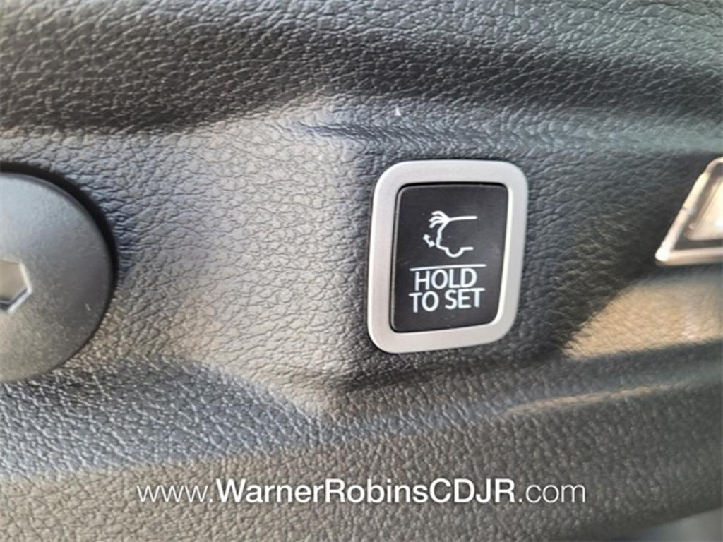 2023 Jeep Cherokee - $51,536