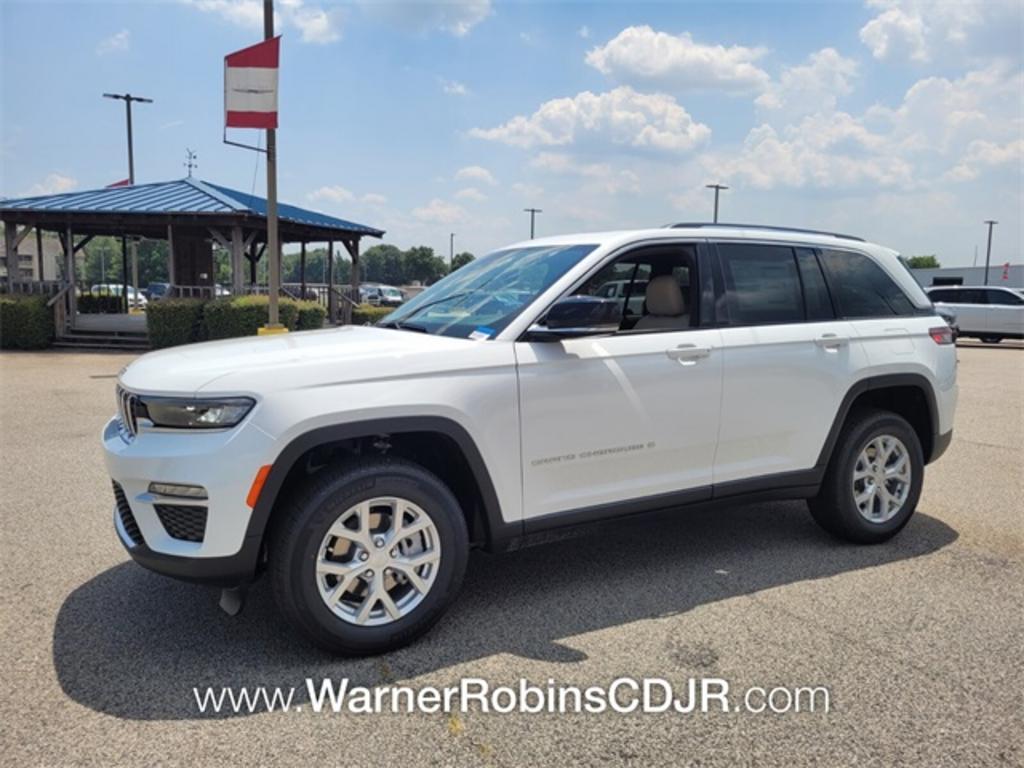 2023 Jeep Cherokee - $49,900