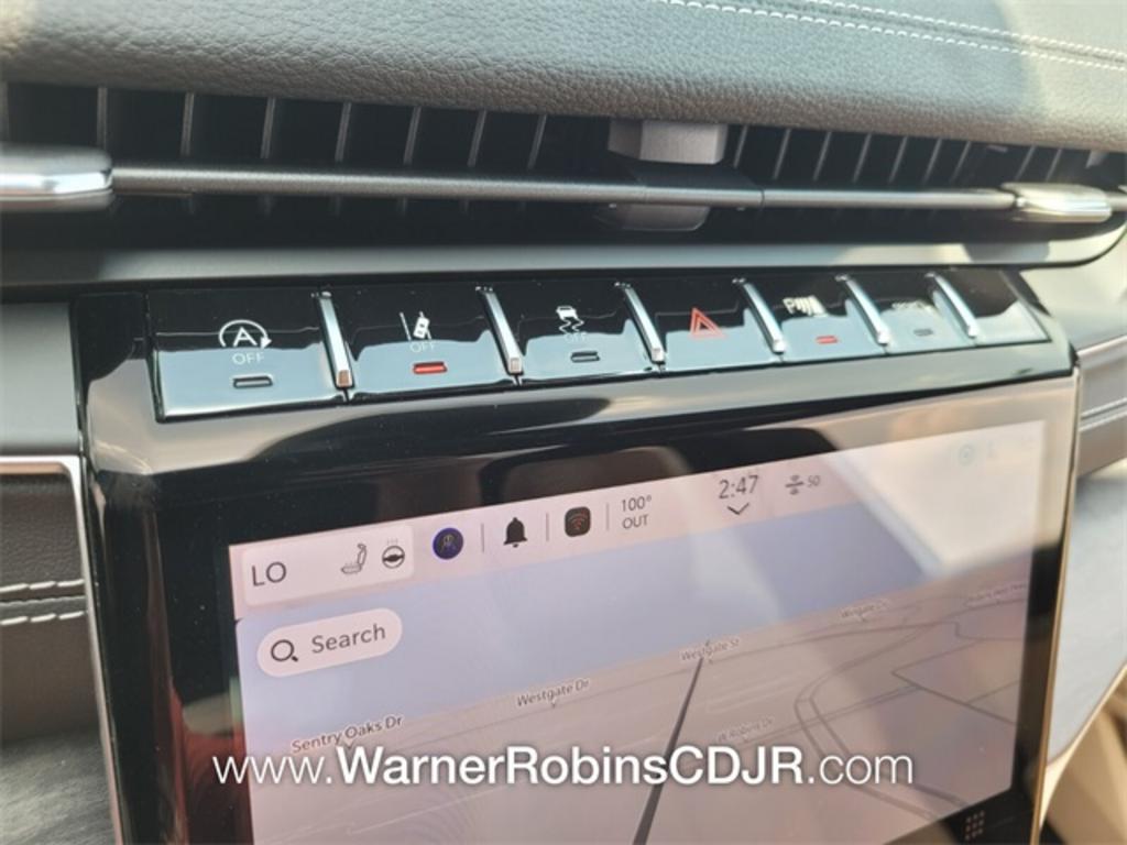 2023 Jeep Cherokee - $49,900