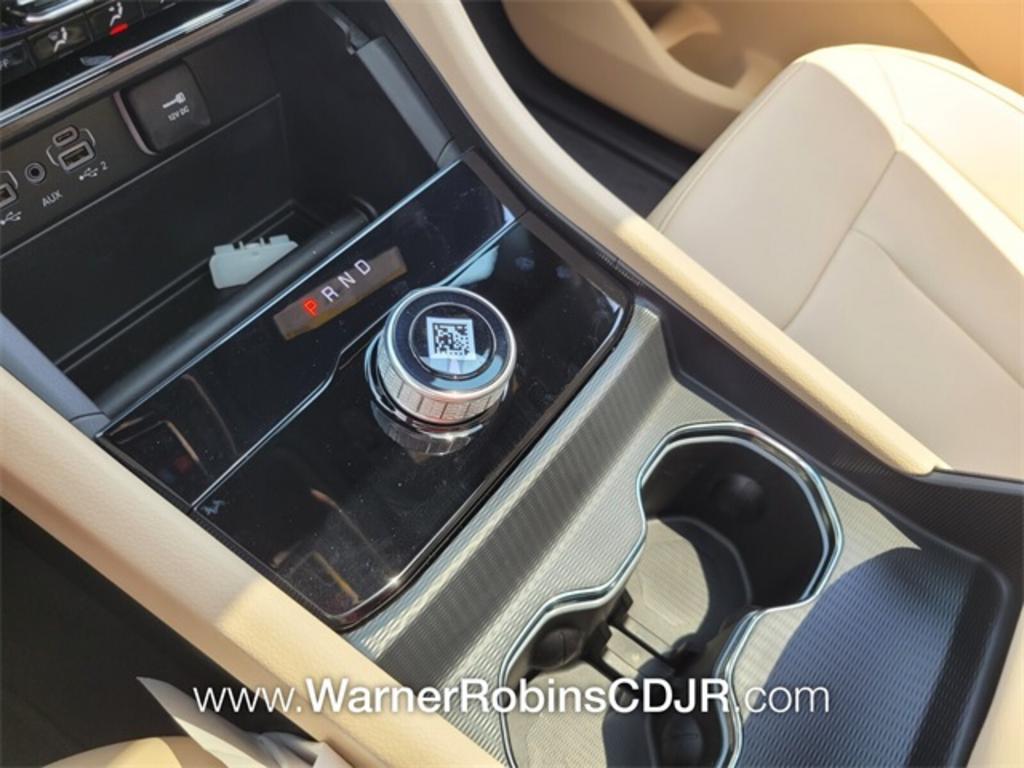 2023 Jeep Cherokee - $49,900