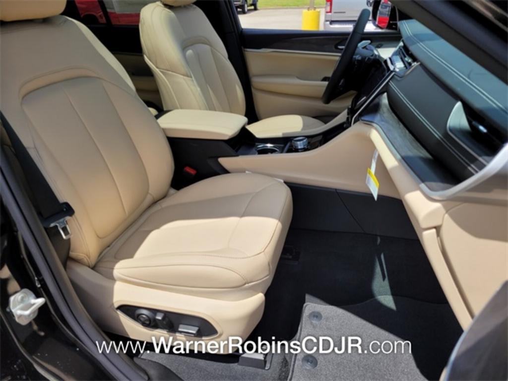 2023 Jeep Cherokee - $51,706