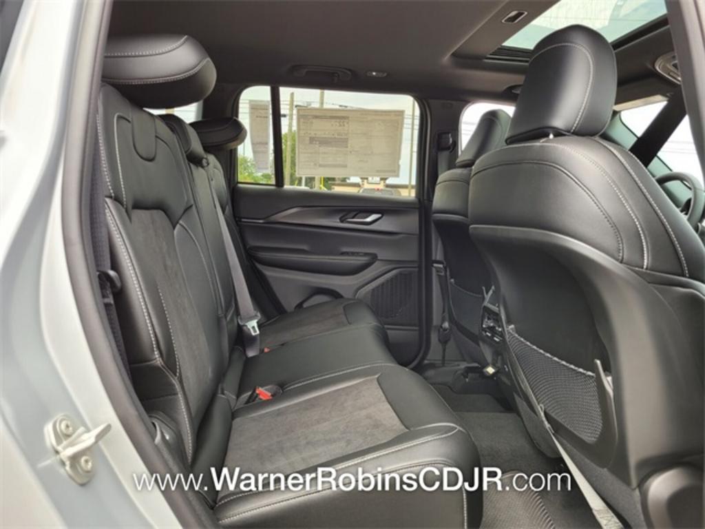 2023 Jeep Cherokee - $46,898