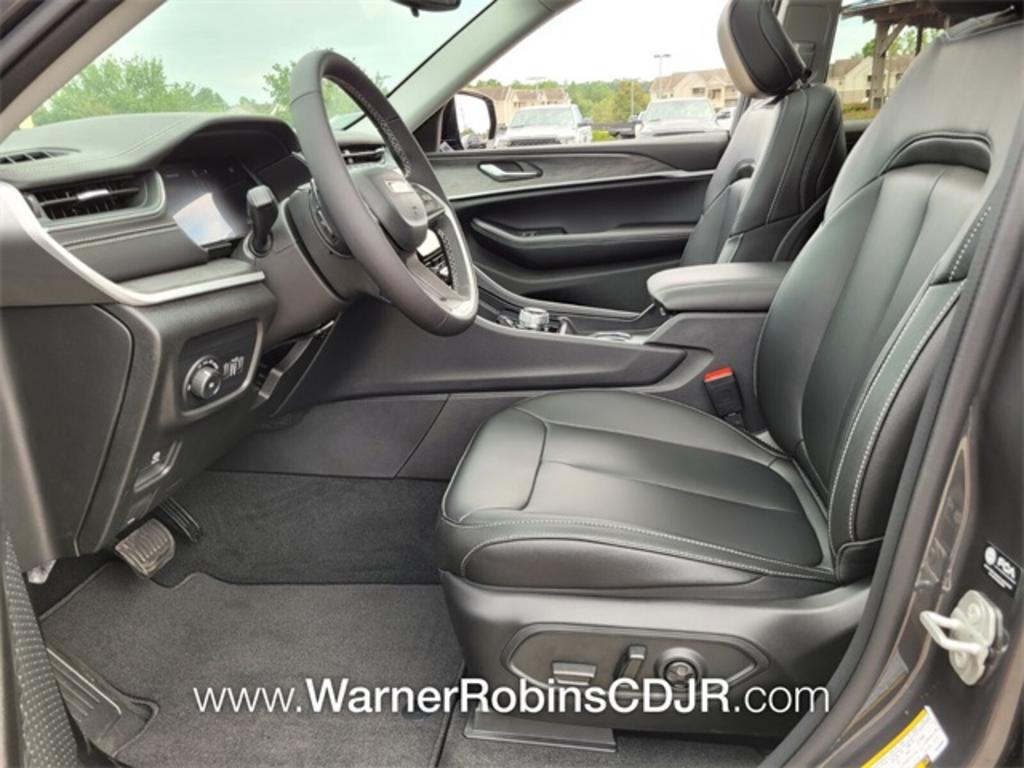 2023 Jeep Cherokee - $51,395