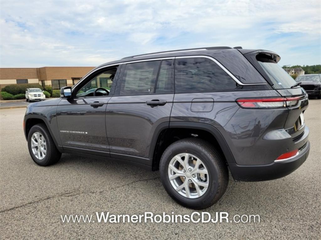 2023 Jeep Cherokee - $51,395