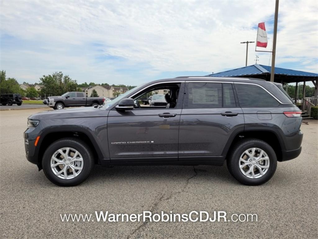 2023 Jeep Cherokee - $51,395