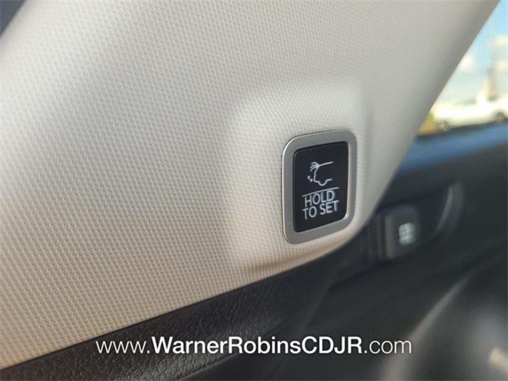 2023 Jeep Cherokee - $51,395