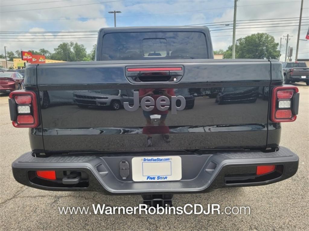 2023 Jeep Gladiator - $53,195