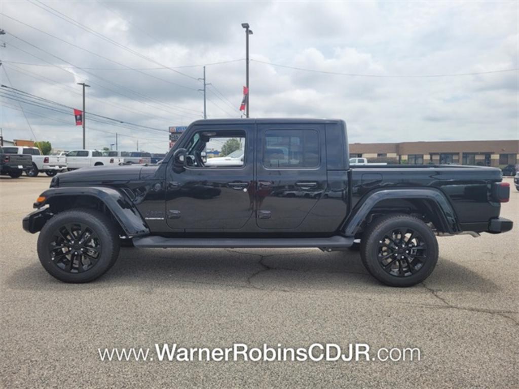 2023 Jeep Gladiator - $53,195