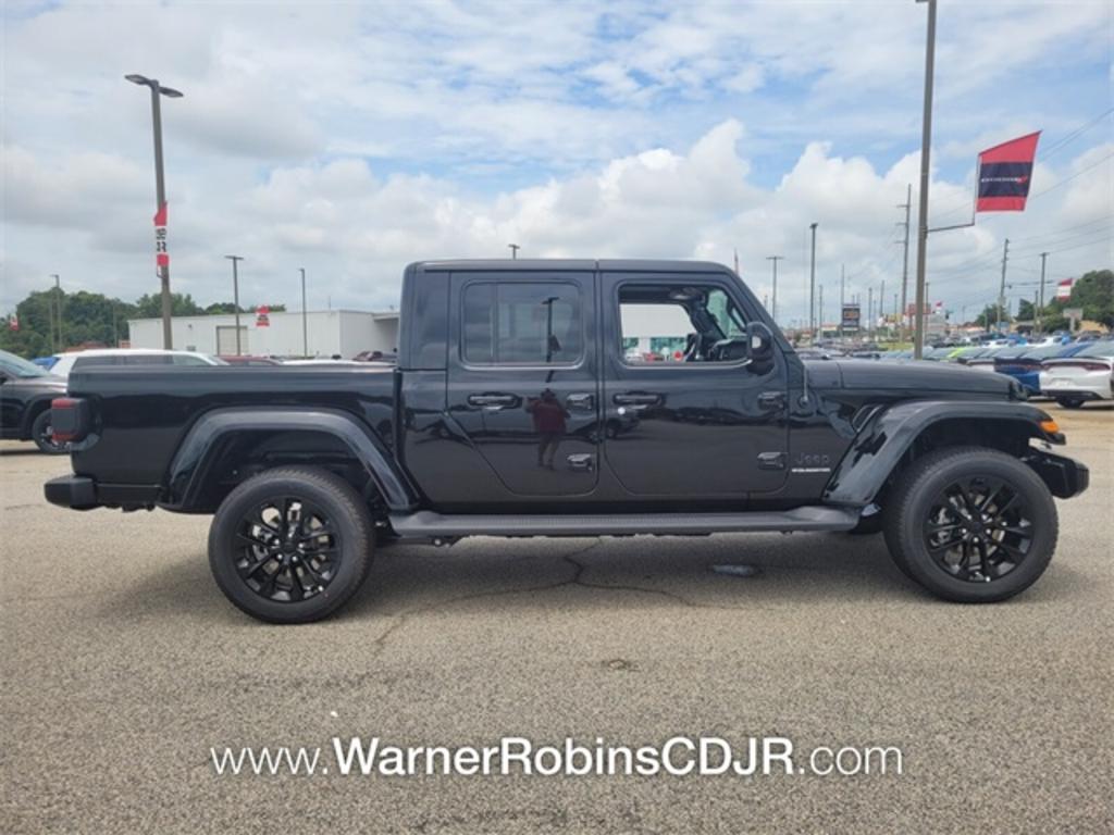 2023 Jeep Gladiator - $53,195